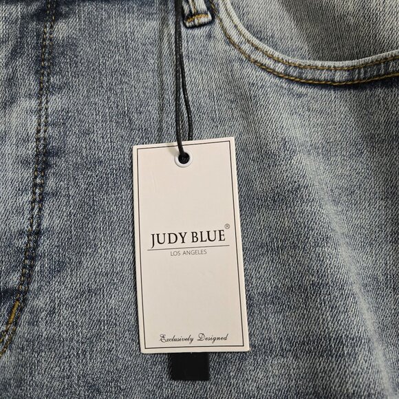 Judy Blue Mid Rise Tummy Control Raw Hem Crop Wide Leg Jean - Size 22W - Picture 8 of 14